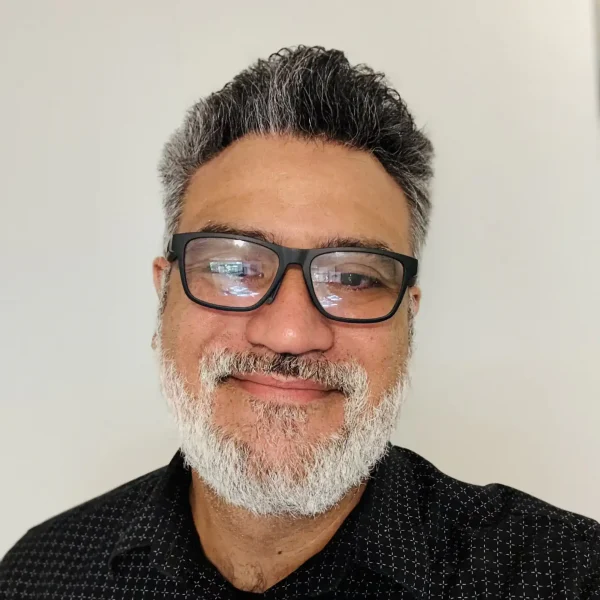 Gerson Bravo Sept 8-square-middle-center-1920x1920-q60